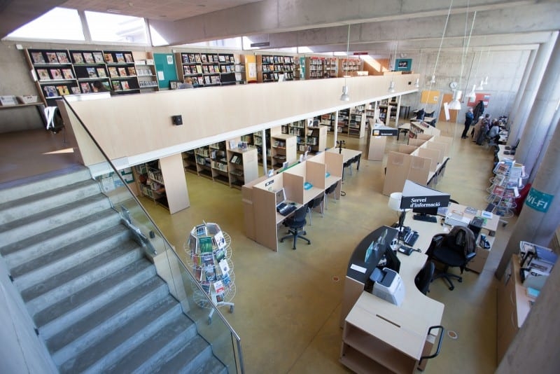Interior de la Biblioteca Municipal de les Franqueses, situada al Centre Cultural de Bellavista