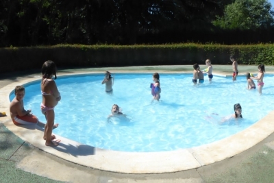 Els banys a la piscina eren una de les activitats estrella.