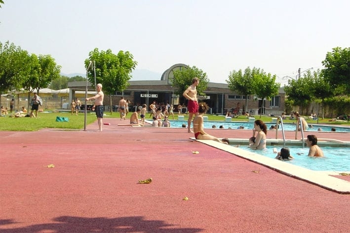 Imatge de les piscines d'estiu del Complex Esportiu Municipal Les Franqueses