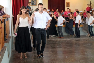 Inici del Ball de l'Espolsada, un any més al Centre Cultural de Marata