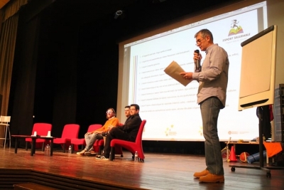 Presentació de l'acte per part del director gener del PMCEIJ, José Algar