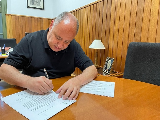 Signatura dels convenis entre Ajuntament i Sandoz